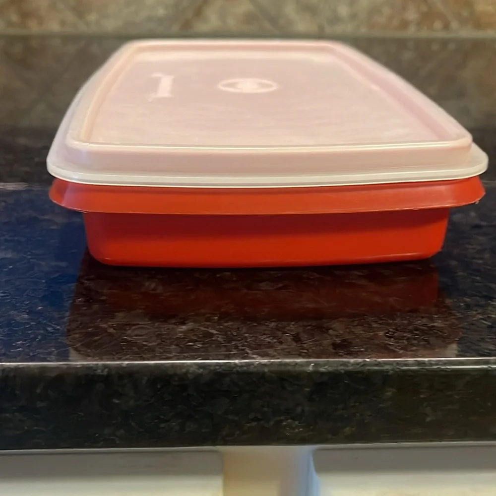 Tupperware Bacon Deli Meat Keeper Storage Container Paprika,  lid #817-14